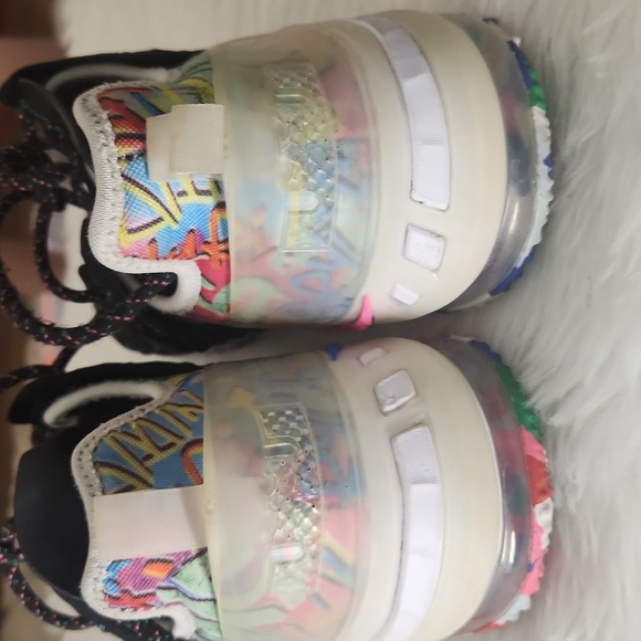 NIKE LEBRON 18 SNEAKERS - Picture 2 of 10